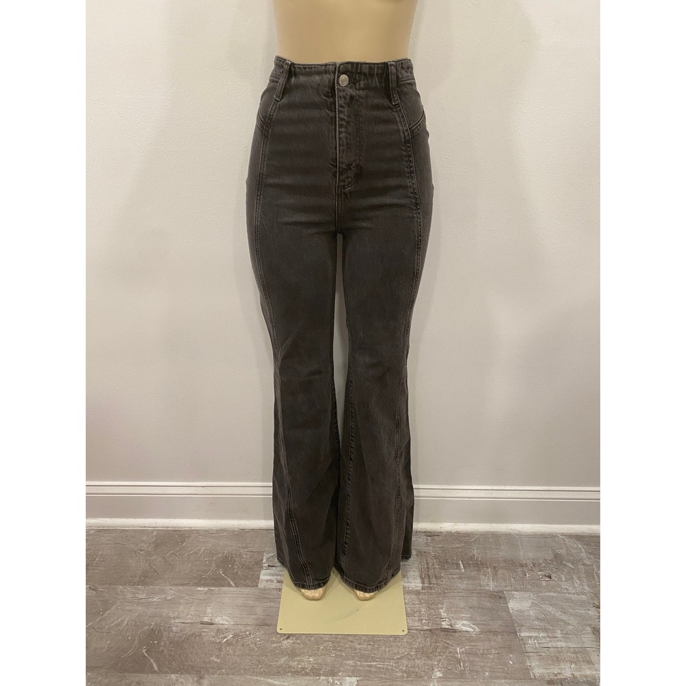 We The Free High Waisted Jeans Wide Leg Bell Bottom Womens Size 28 Faded Black - Picture 2 of 16